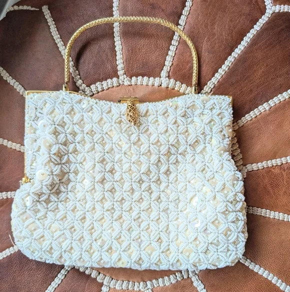 Vintage beaded bag by debbie - Picture 3 of 8